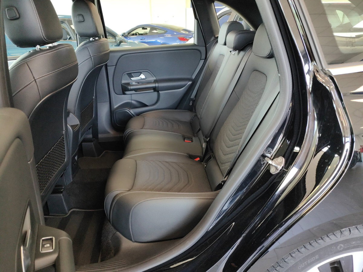 Mercedes-Benz Classe B 180 Executive (7)