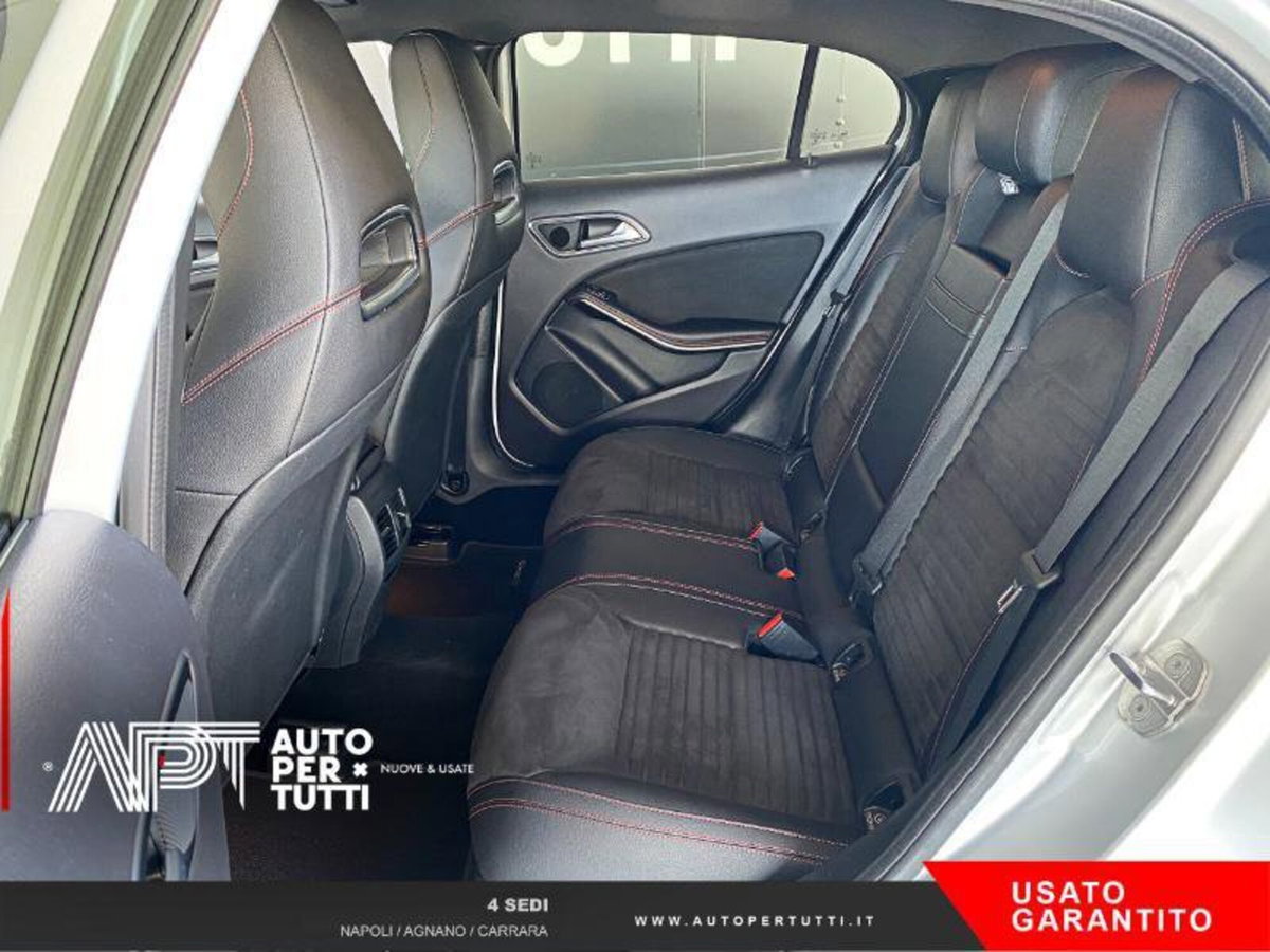 Mercedes-Benz GLA SUV 200 d Automatic 4Matic Premium (14)