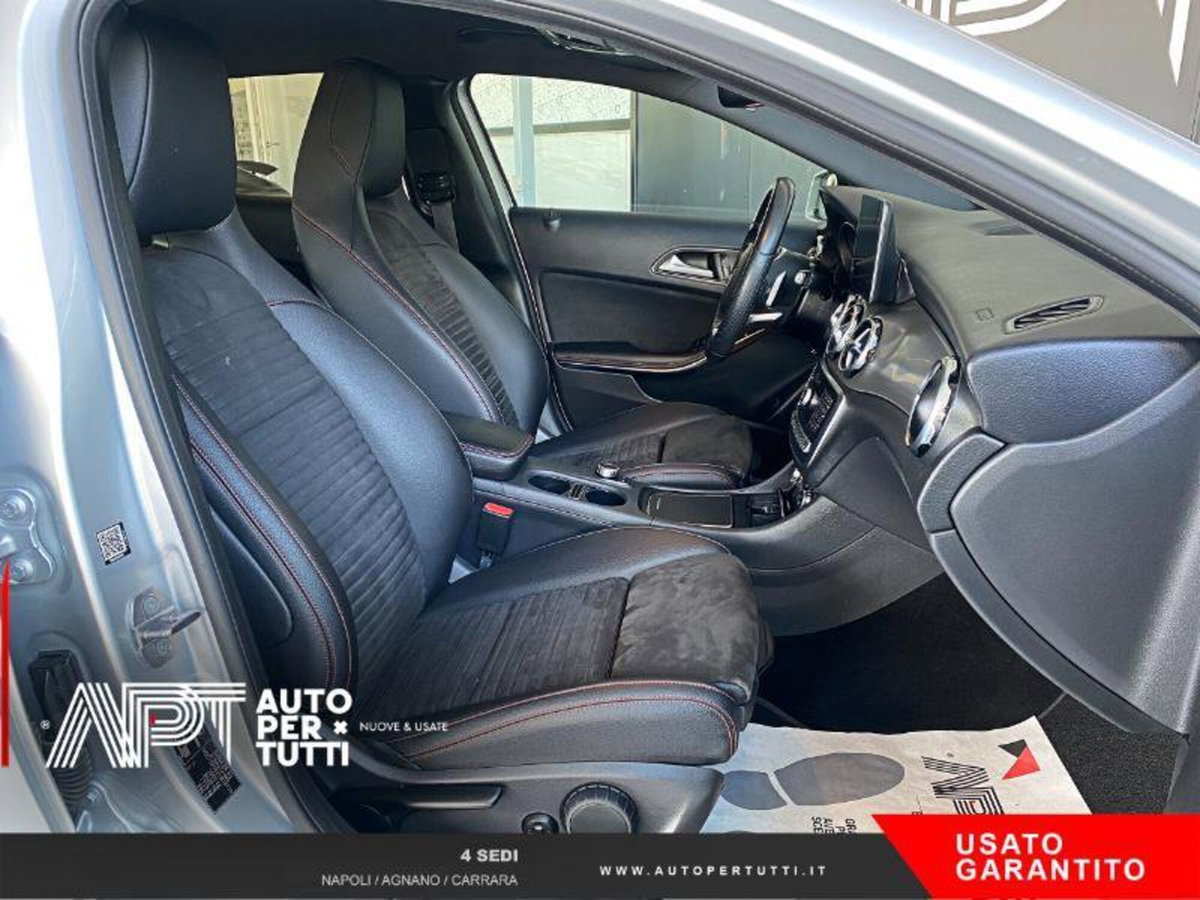 Mercedes-Benz GLA SUV 200 d Automatic 4Matic Premium (17)