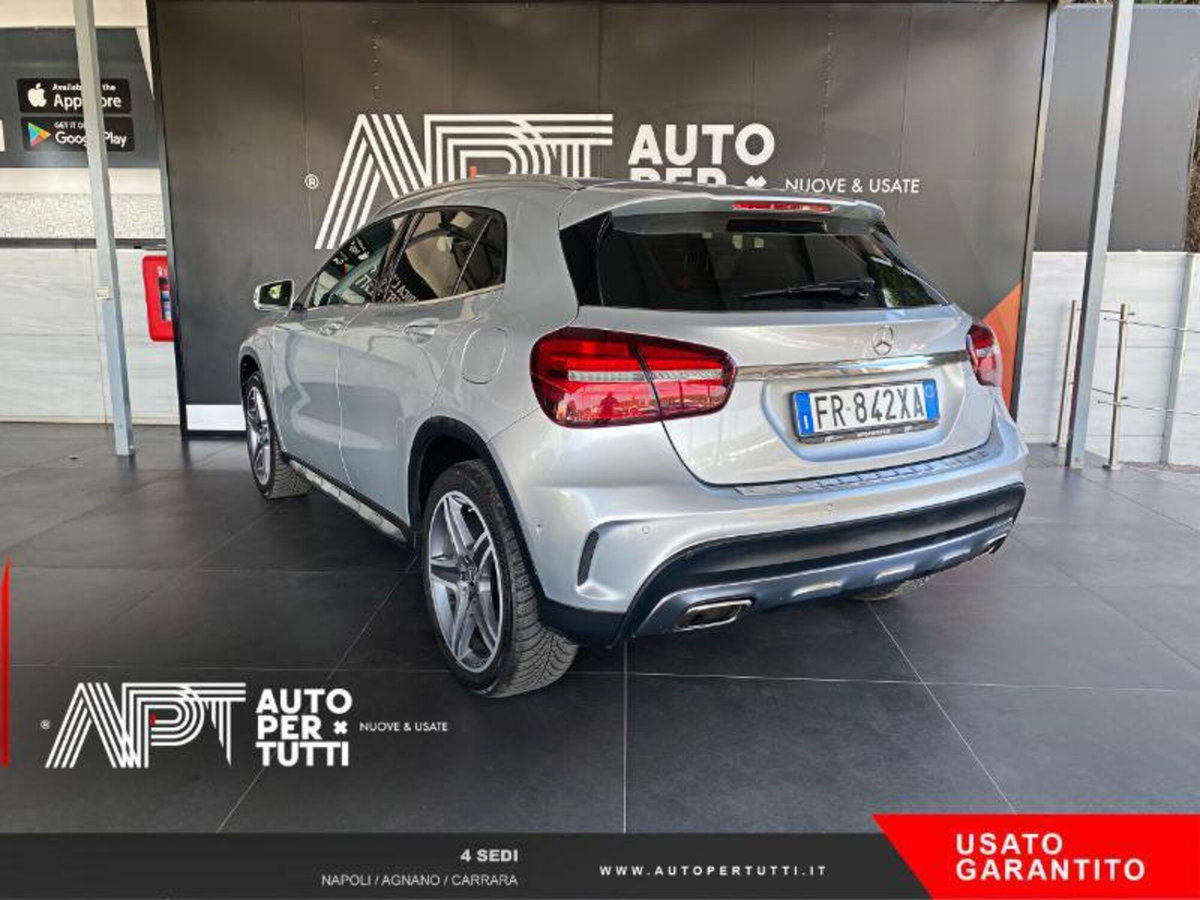 Mercedes-Benz GLA SUV 200 d Automatic 4Matic Premium (4)