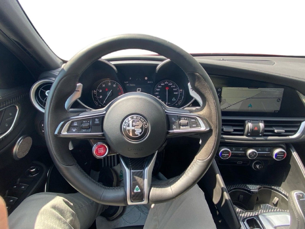 Alfa Romeo Giulia 2.9 T V6 AT8 Quadrifoglio (16)