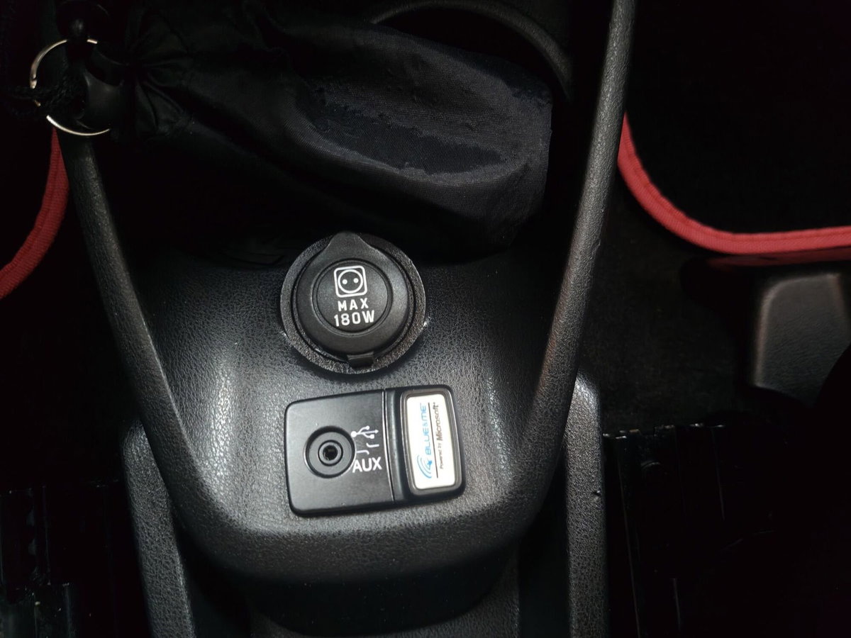 Lancia Ypsilon 1.2 69 CV 5 porte GPL Ecochic Gold (17)