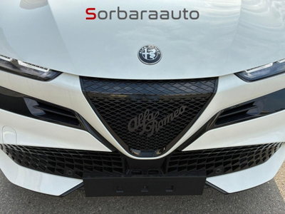 Alfa Romeo Junior 1.2 ibrida 145cv edct6 (9)