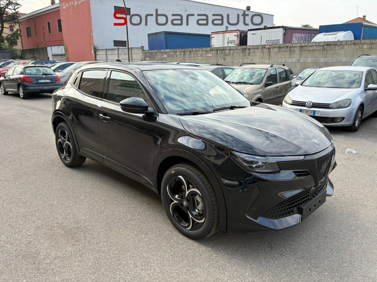 Alfa Romeo Junior 1.2 ibrida 145cv edct6 (7)
