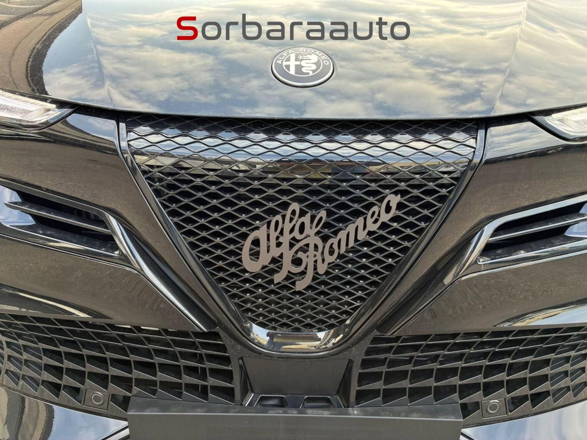 Alfa Romeo Junior 1.2 ibrida 145cv edct6 (9)