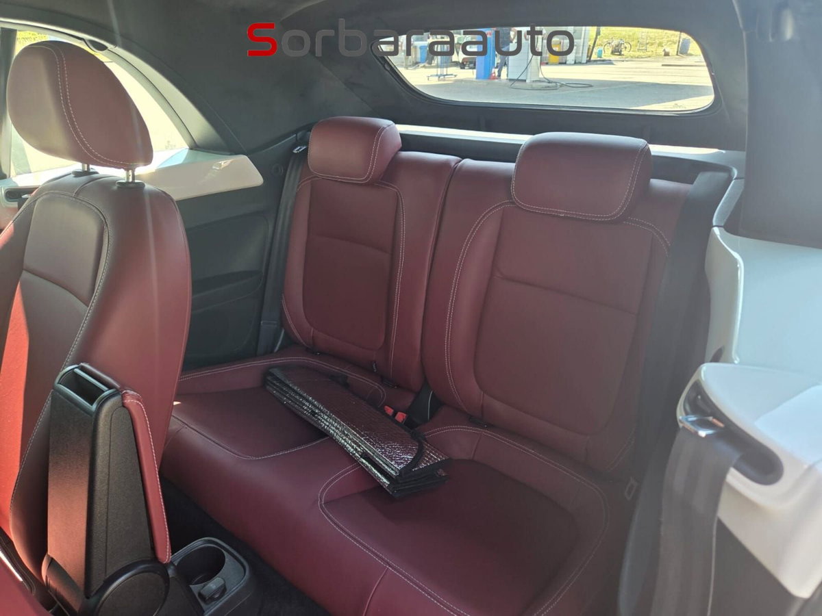 Volkswagen Maggiolino 1.6 TDI Design (10)