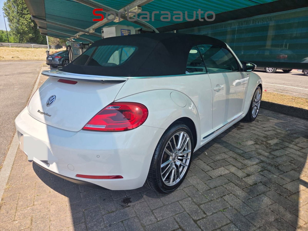 Volkswagen Maggiolino 1.6 TDI Design (5)