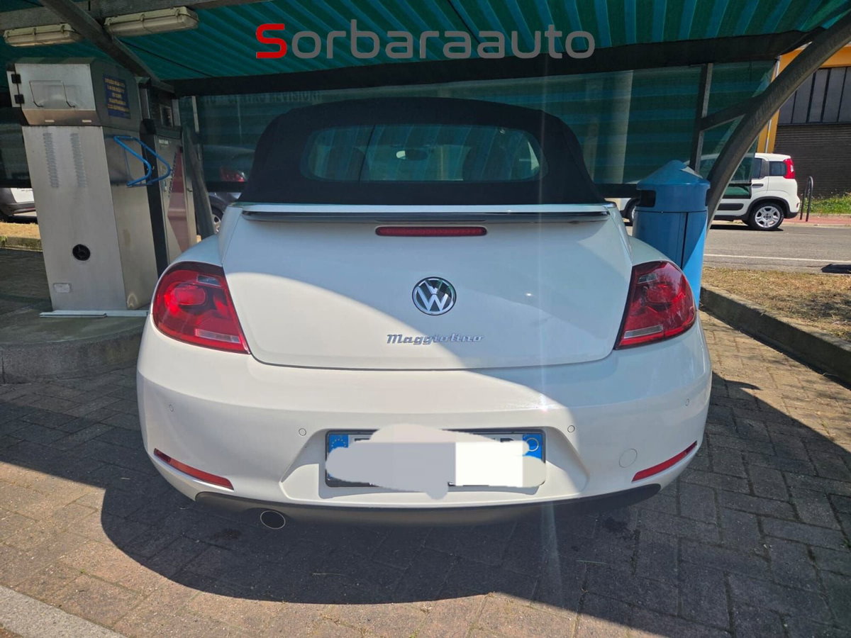Volkswagen Maggiolino 1.6 TDI Design (6)