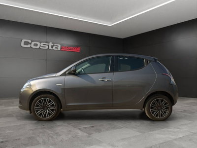 Lancia Ypsilon 1.0 FireFly 5 porte S&S Hybrid Silver Plus (4)