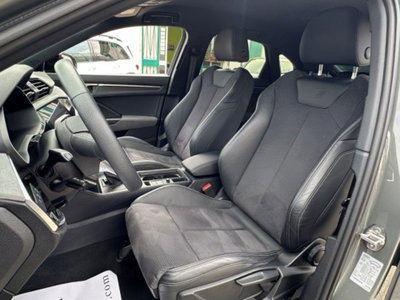 Audi Q3 Sportback 40 2.0 tdi Identity Black quattro 193cv s-tronic (6)