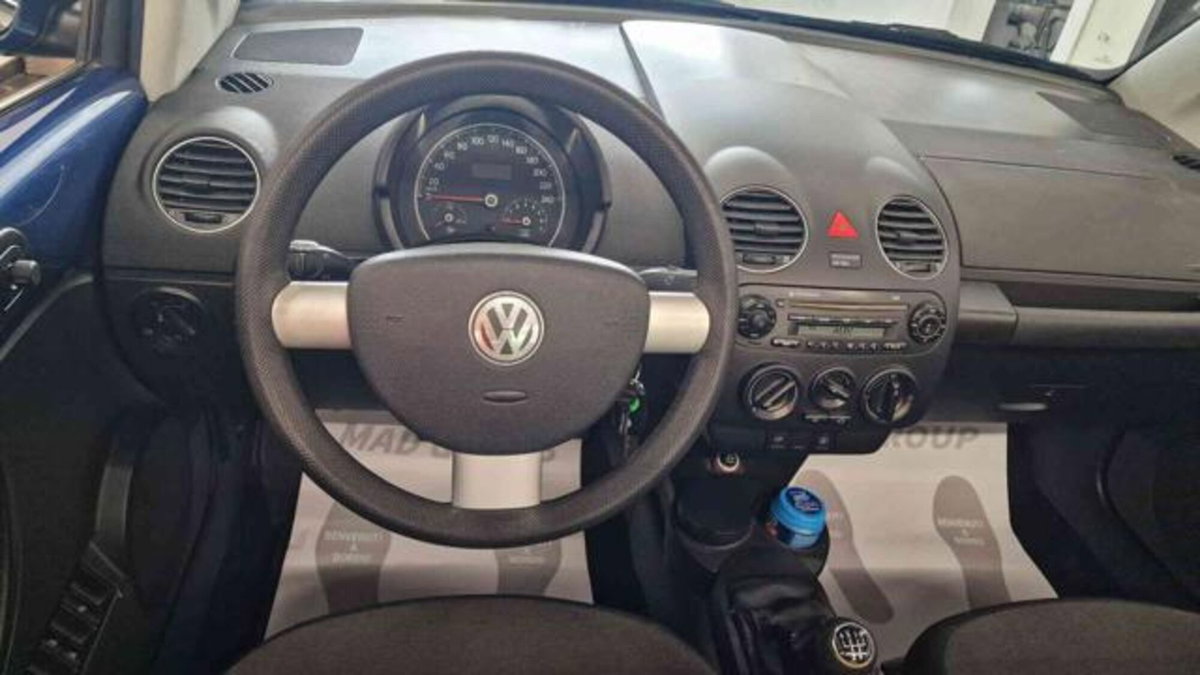 Volkswagen New Beetle Cabrio 1.6 Cabrio (10)