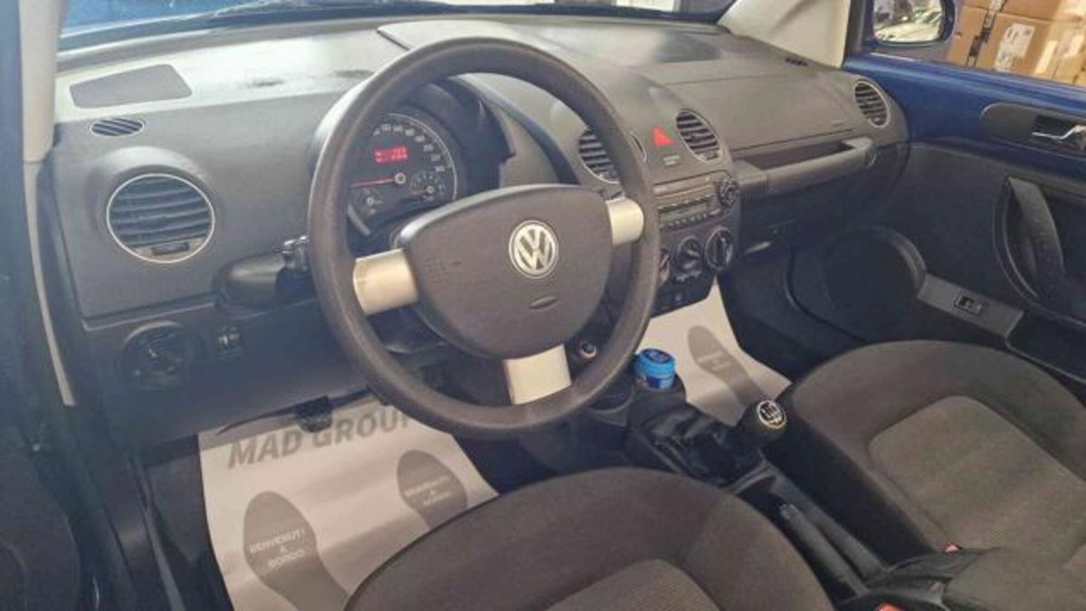 Volkswagen New Beetle Cabrio 1.6 Cabrio (8)