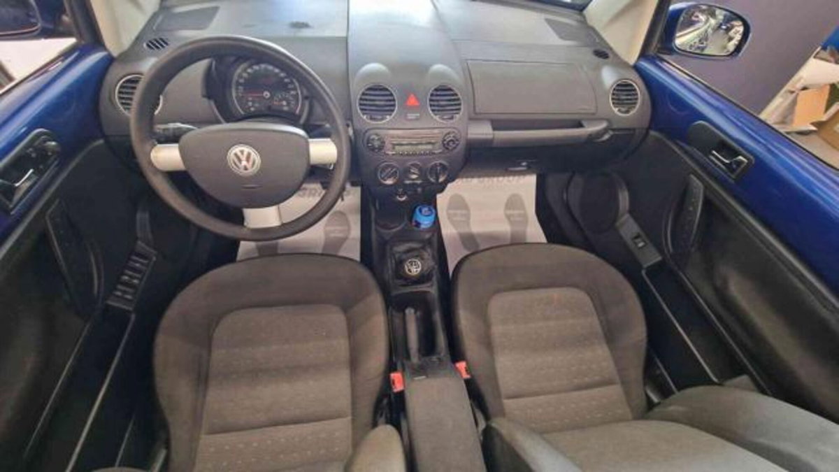 Volkswagen New Beetle Cabrio 1.6 Cabrio (9)