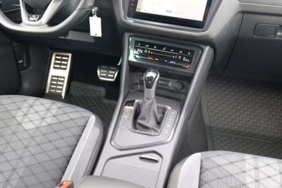 Volkswagen Tiguan 1.4 TSI eHYBRID DSG R-Line (11)