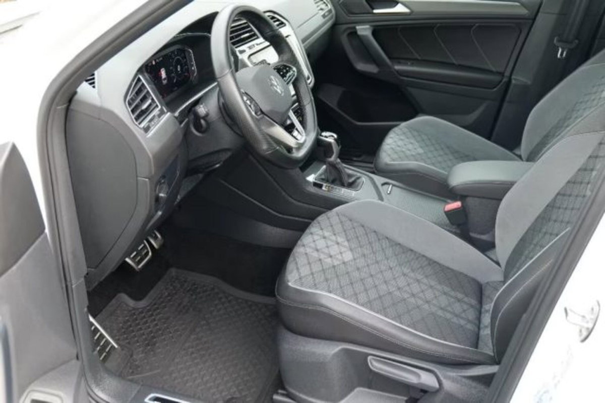 Volkswagen Tiguan 1.4 TSI eHYBRID DSG R-Line (12)