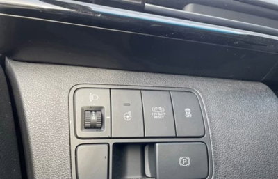 Hyundai Staria 1.6 hev 2wd auto (16)
