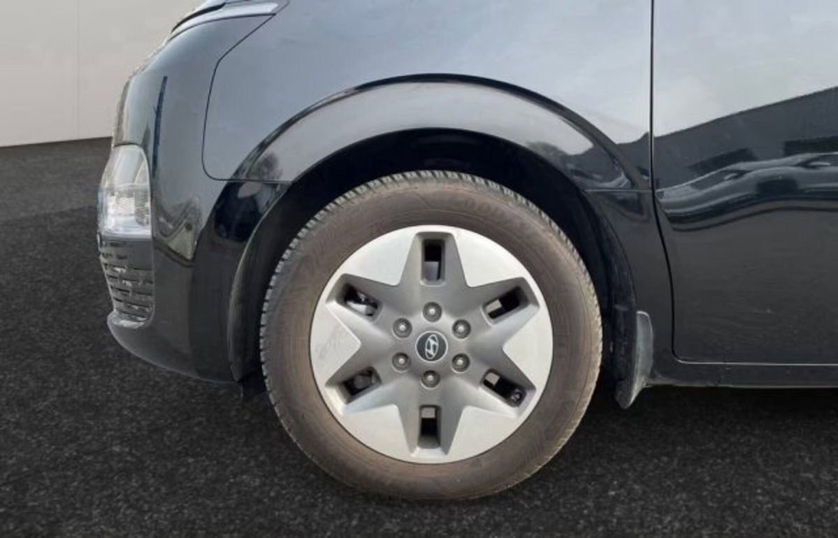 Hyundai Staria 1.6 hev 2wd auto (9)
