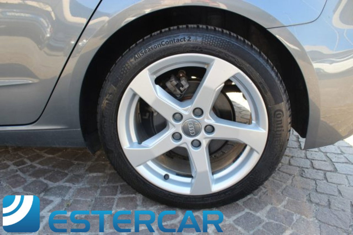 Audi A3 Sportback 1.6 TDI S tronic Design (15)