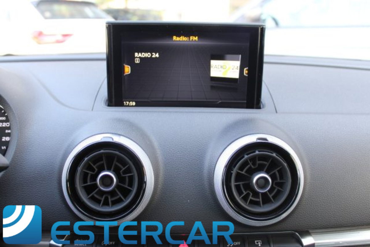 Audi A3 Sportback 1.6 TDI S tronic Design (19)