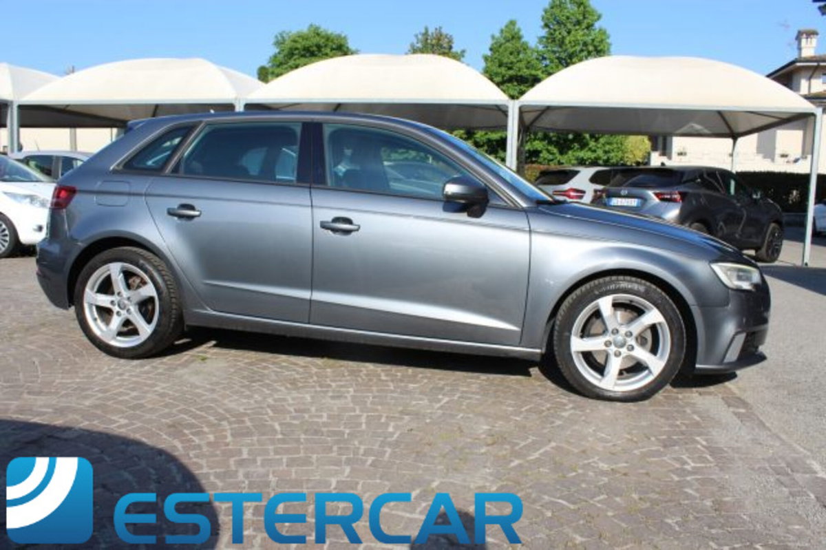 Audi A3 Sportback 1.6 TDI S tronic Design (8)