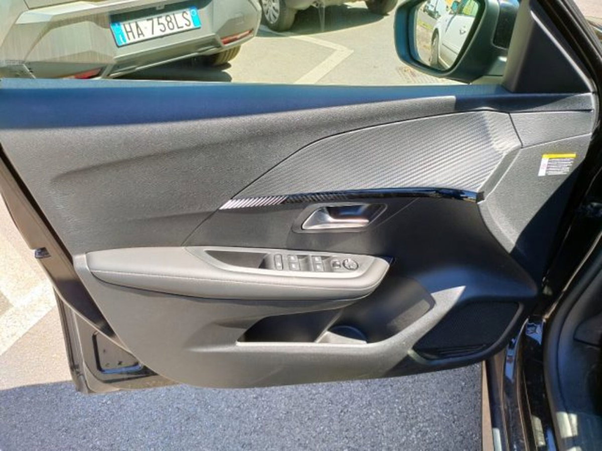 Peugeot 208 50 kWh Allure (15)