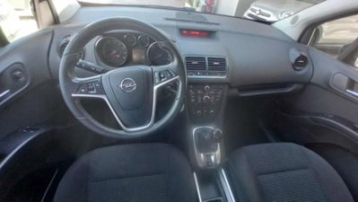 Opel Meriva 1.4 100CV Cosmo (10)
