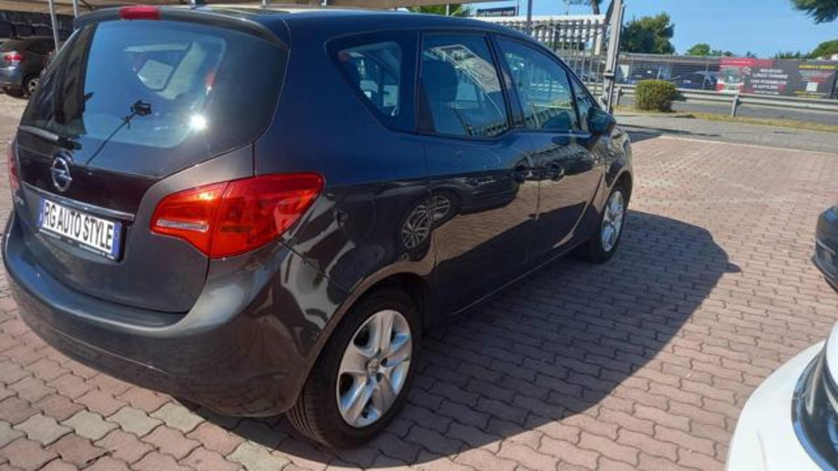 Opel Meriva 1.4 100CV Cosmo (7)