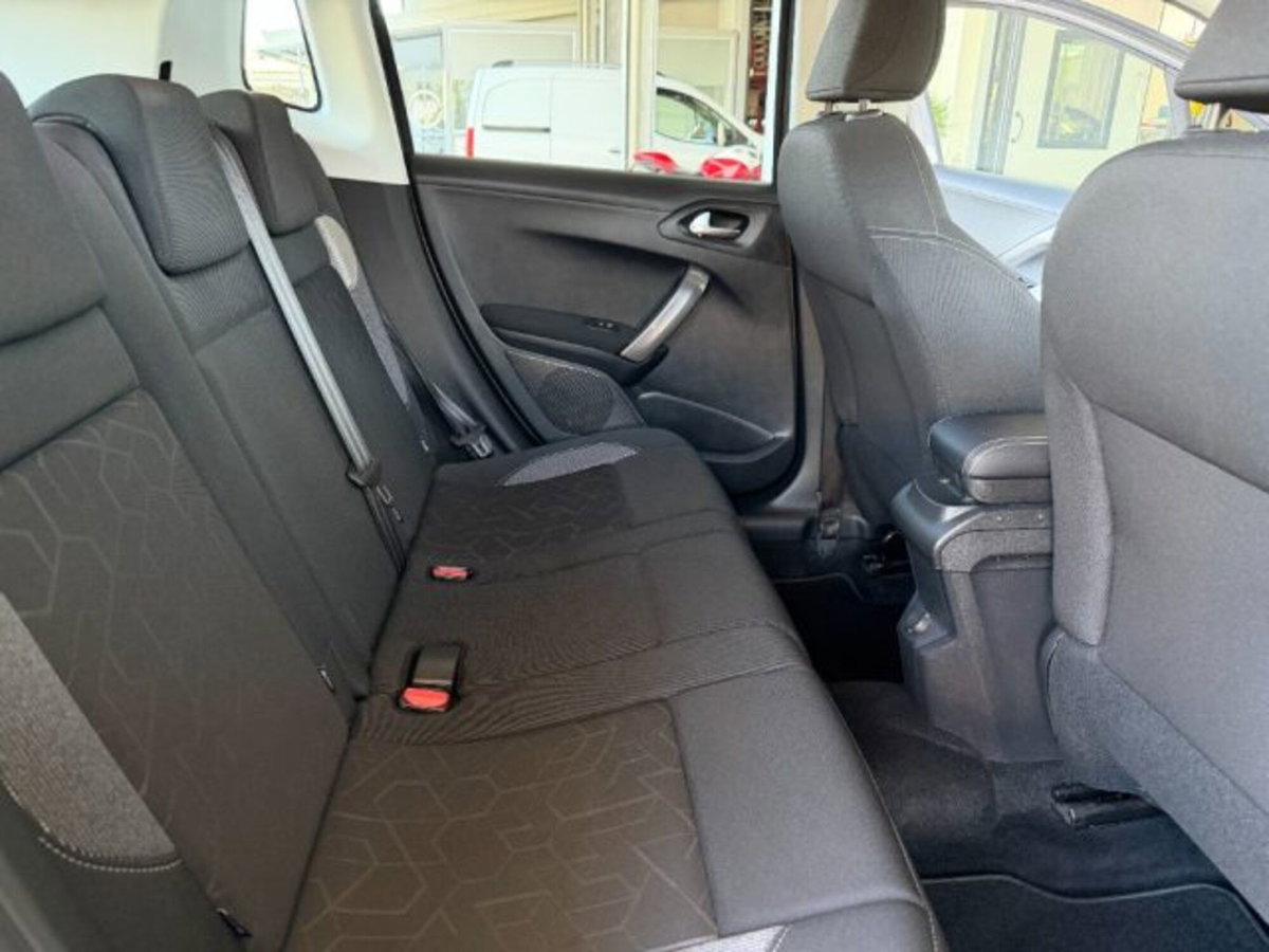 Peugeot 2008 82 Active (10)