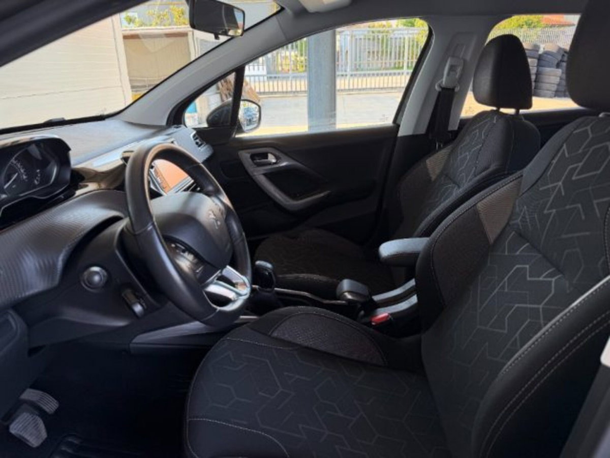 Peugeot 2008 82 Active (11)