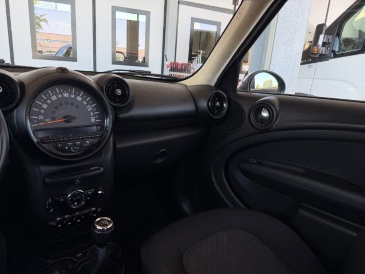 MINI Mini Countryman 1.6 Cooper D Countryman (11)