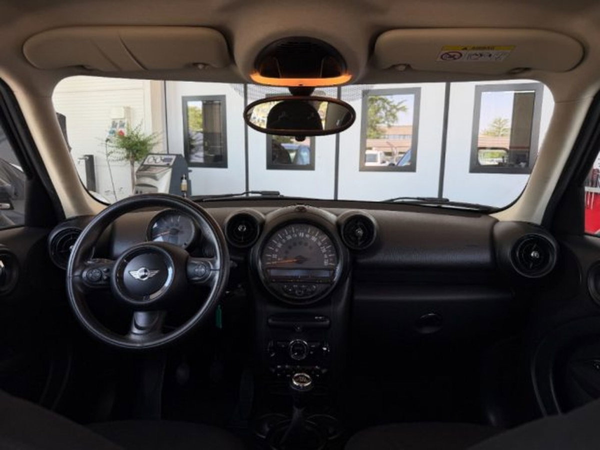 MINI Mini Countryman 1.6 Cooper D Countryman (9)