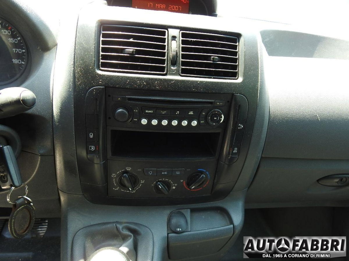 Citroen Jumpy Furgone 2.0 BlueHDi 140 S&S PL-SL-TN Furgone XL Club (12)