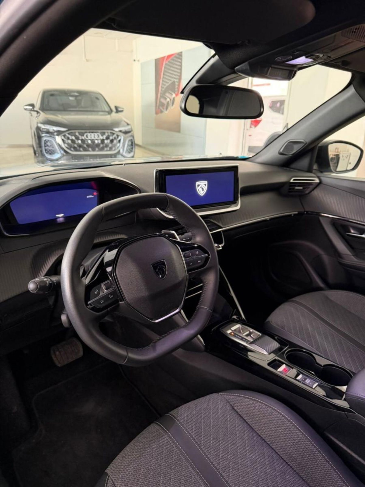 Peugeot 2008 PureTech 130 S&S EAT8 Allure Pack (12)