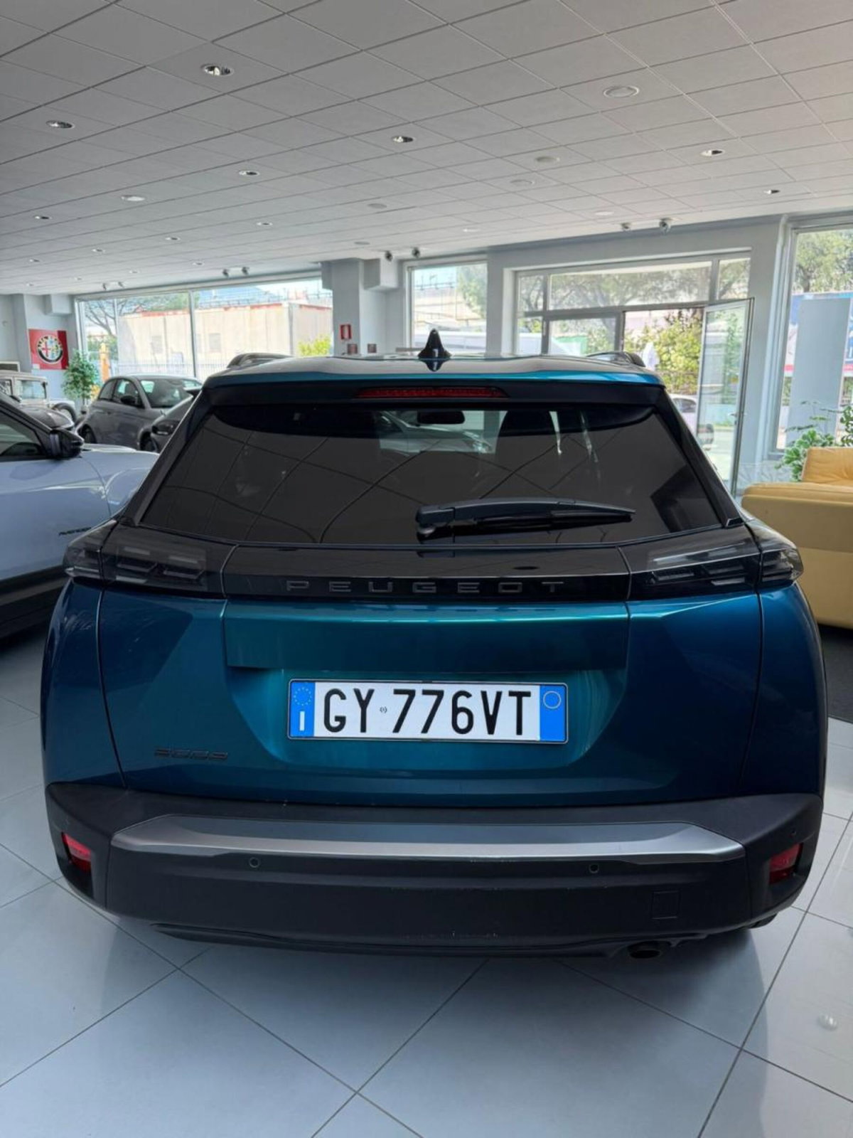 Peugeot 2008 PureTech 100 S&S Allure (13)
