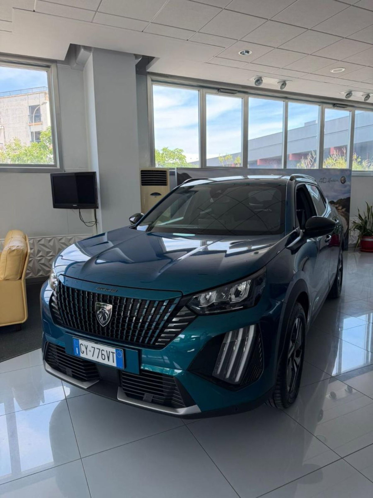 Peugeot 2008 PureTech 100 S&S Allure (2)