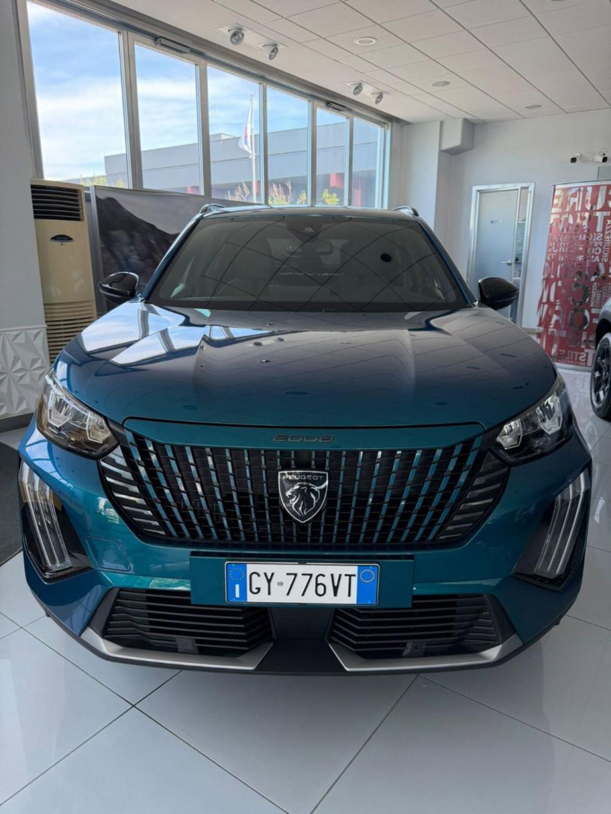 Peugeot 2008 PureTech 100 S&S Allure (7)