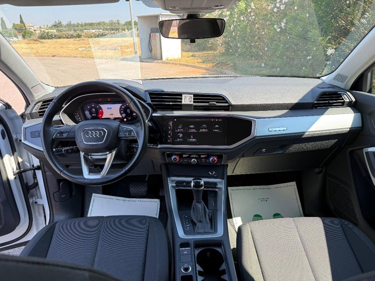 Audi Q3 35 TDI quattro S tronic Business Advanced (17)
