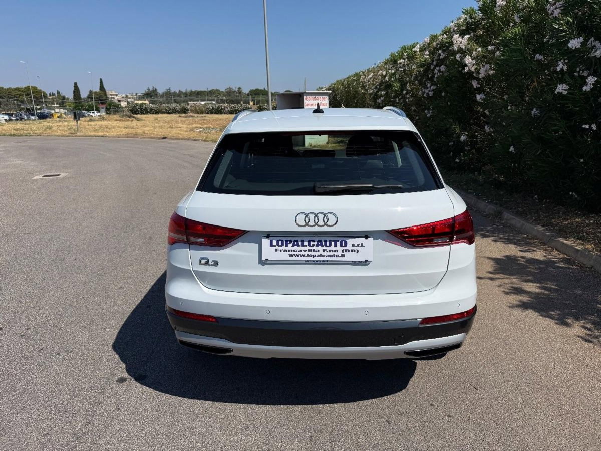 Audi Q3 35 TDI quattro S tronic Business Advanced (4)