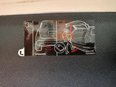 Volvo XC90 B5 (d) AWD Geartronic R-design (19)