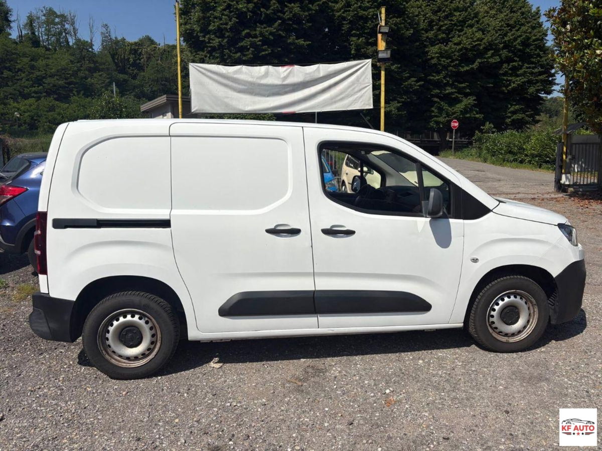 Citroen Berlingo Furgone BlueHDi 100 S&S Van M Club (7)