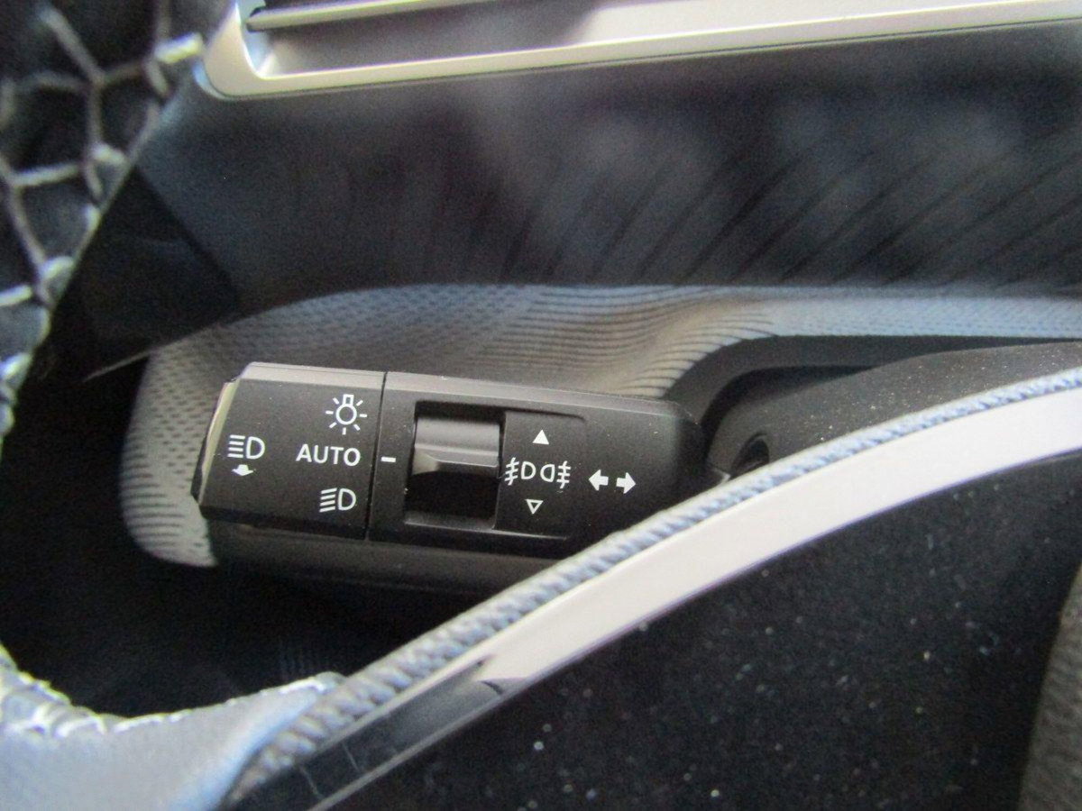 Citroen C3 1.2 puretech turbo Max 100cv s&s (11)