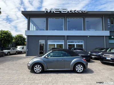 Volkswagen New Beetle Cabrio TDI 105CV (2)