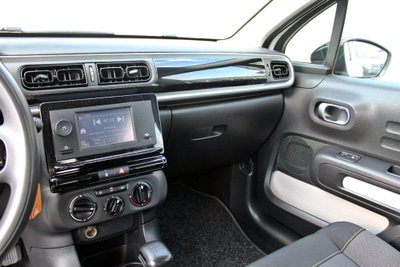 Citroen C3 BlueHDi 100 S&S Feel (12)
