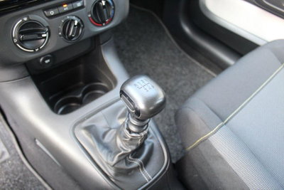 Citroen C3 BlueHDi 100 S&S Feel (17)