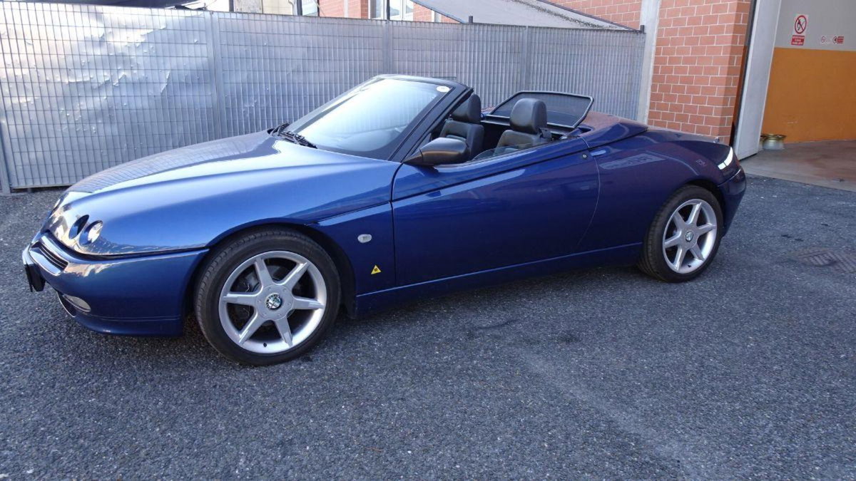 Alfa Romeo Spider 3.0i V6 cat (4)