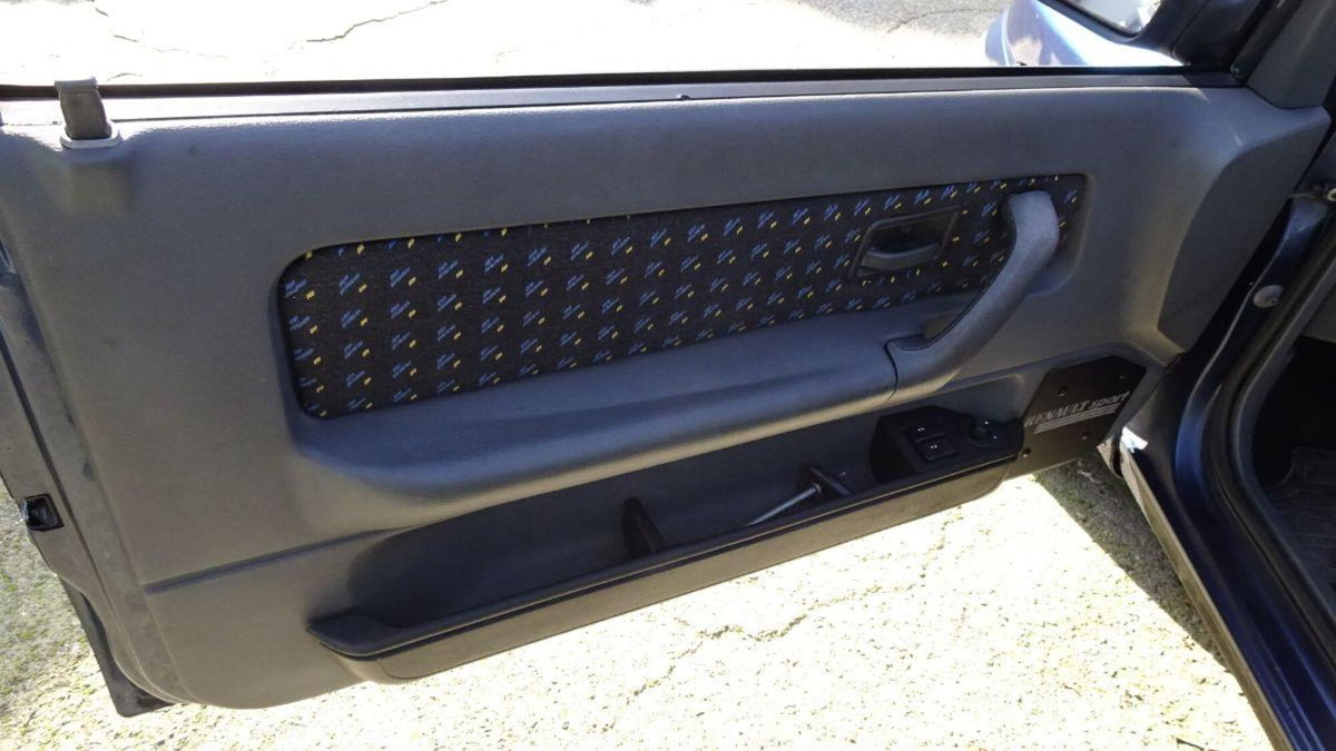 Renault Clio 16V (12)