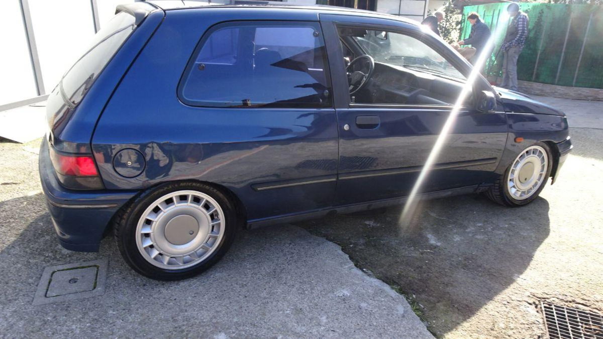 Renault Clio 16V (7)
