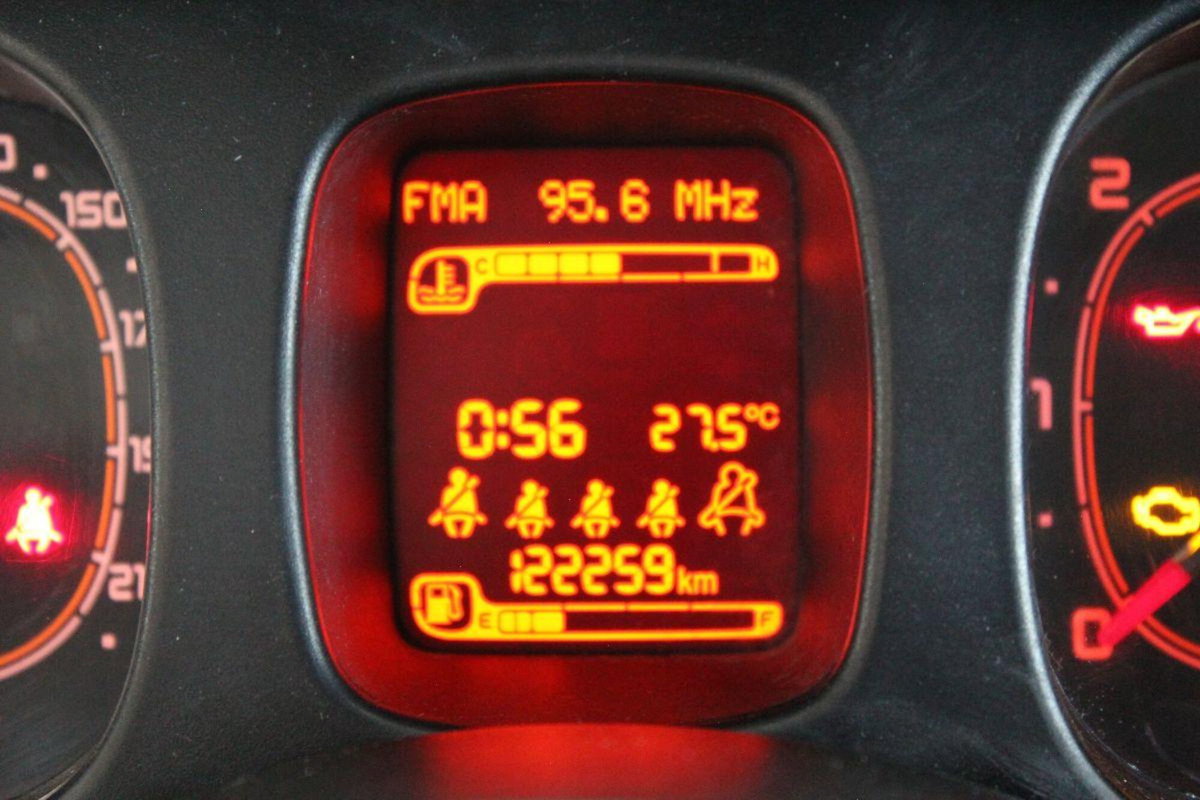 Fiat Panda 1.3 MJT 95 CV S&S Easy (10)