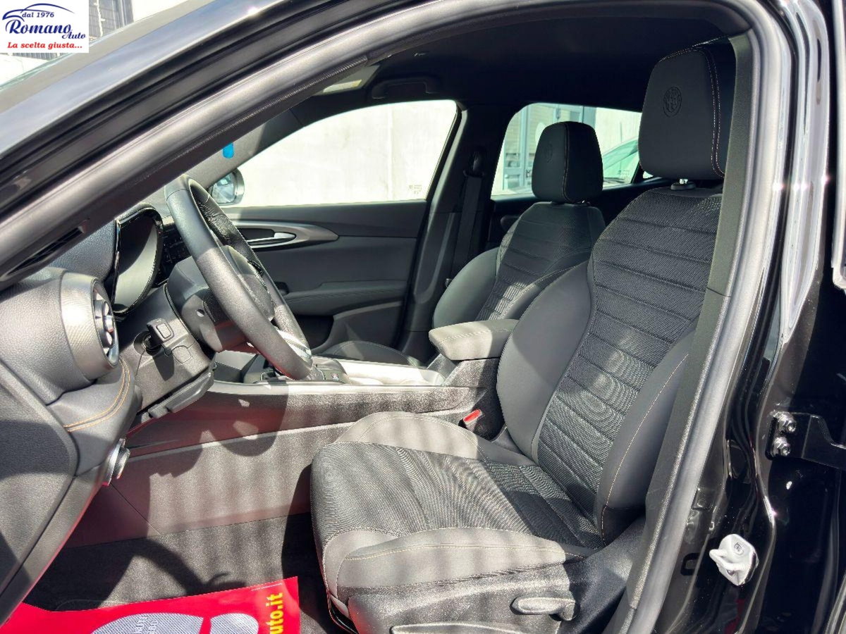 Alfa Romeo Tonale 1.3 phev Veloce Q4 280cv at6 (8)