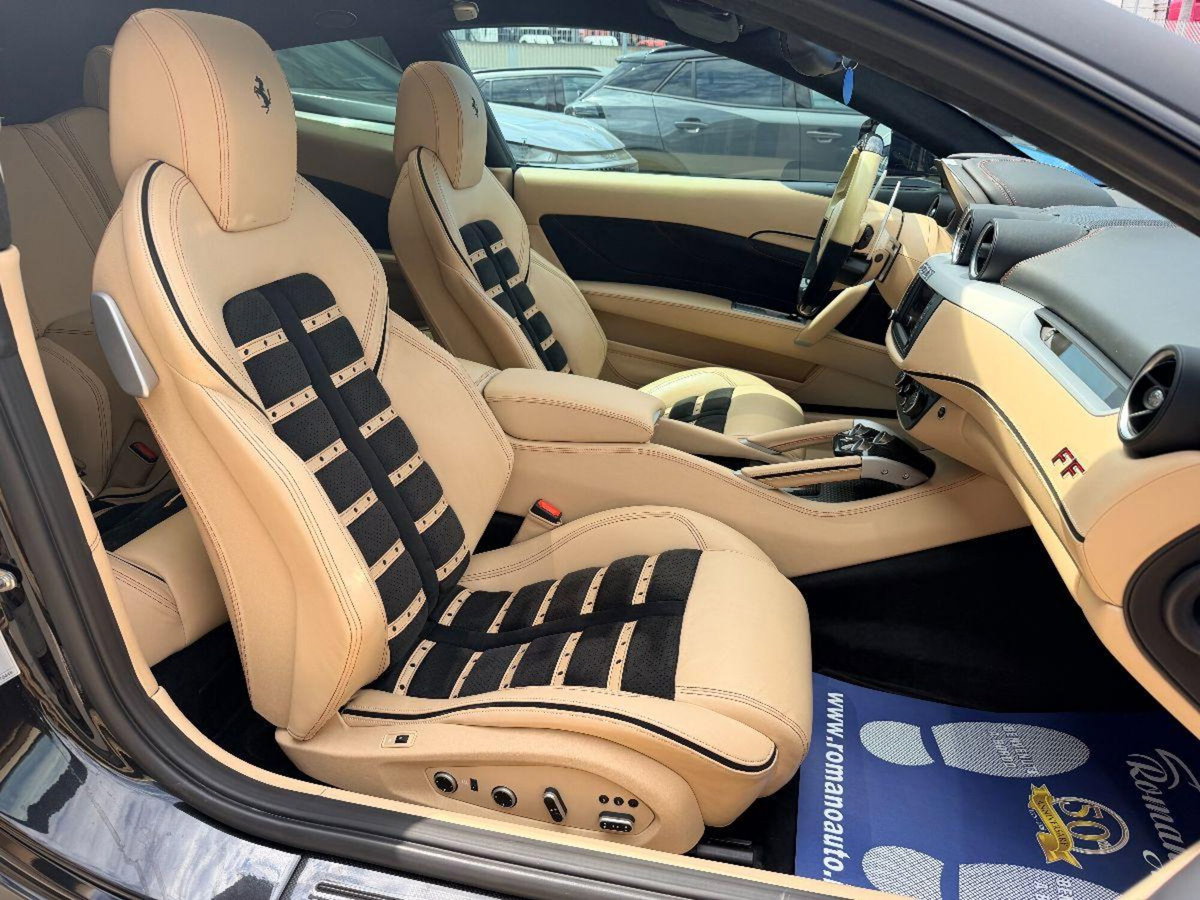 Ferrari FF Coupé FF DCT (13)